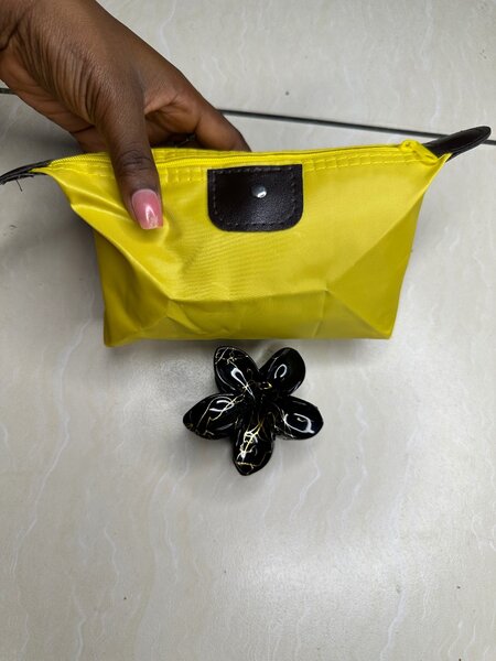 Trousse de maquillage colorée