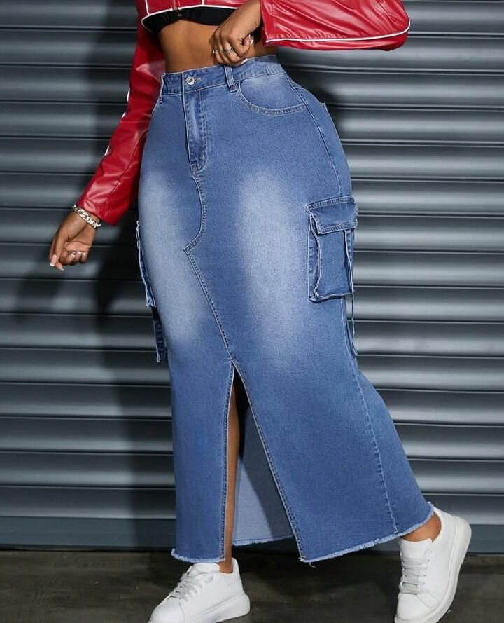 Long side pocket skirt