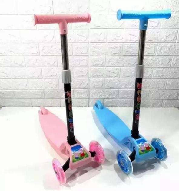 Trottinette enfant à trois roues