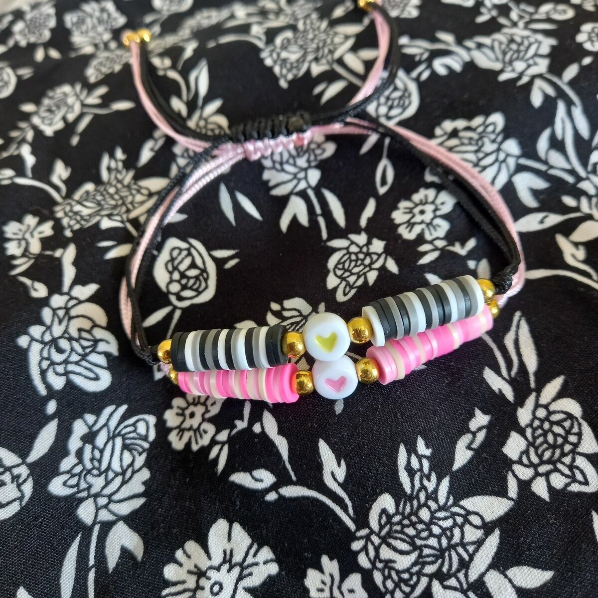 Bracelets perles plates