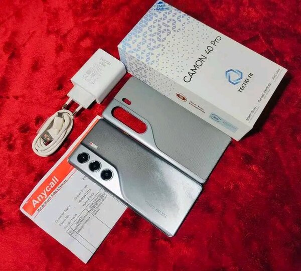 Smartphone Tecno Camon 40 Pro