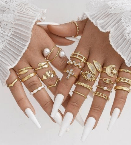 Ensemble de bagues dorées