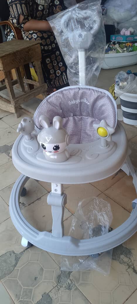 Trotteur Bébé Réglable
