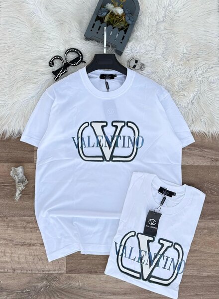 T-shirt blanc à motifs textuels