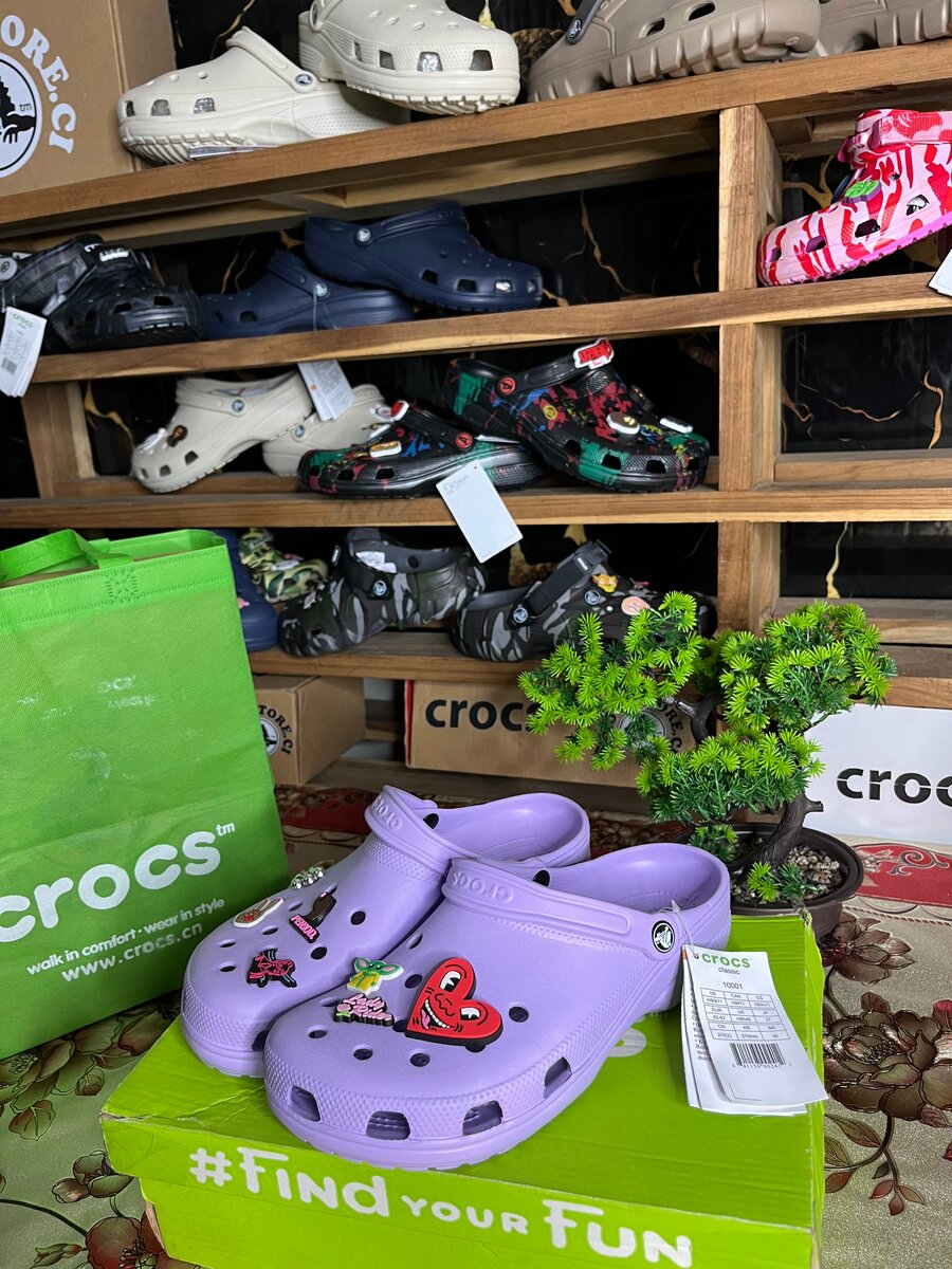 NOUVEAU CROCS CLASSIC