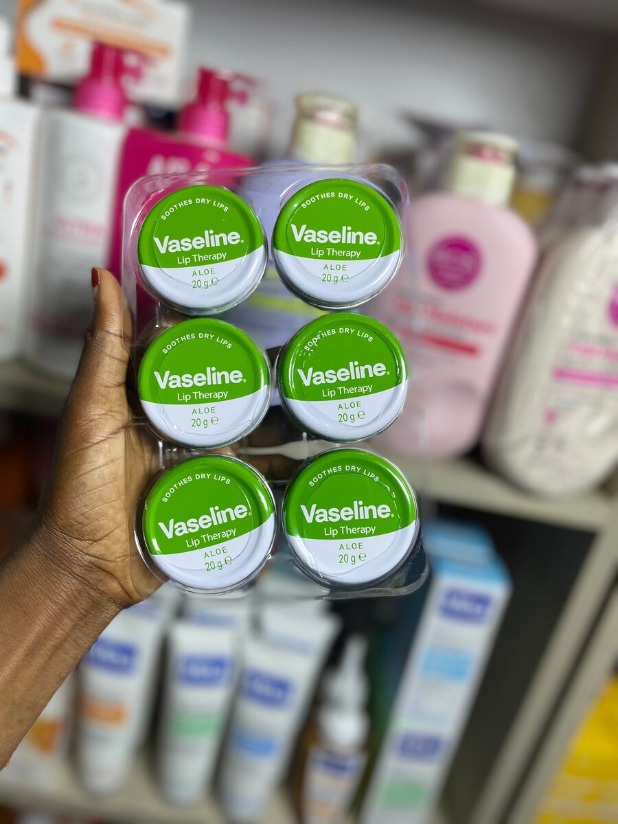 Vaseline Lip Therapy Lot