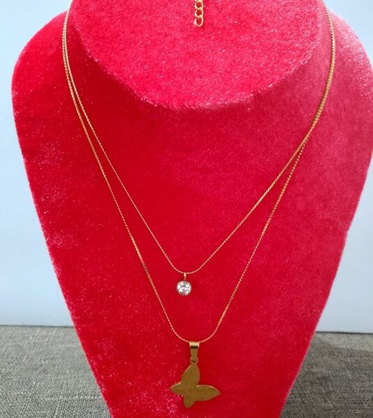 Collier pendentif papillon élégant