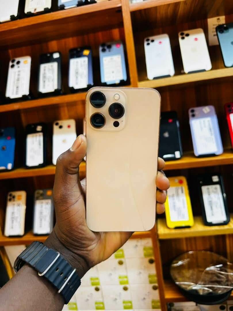 Smartphone 128Go écran AMOLED