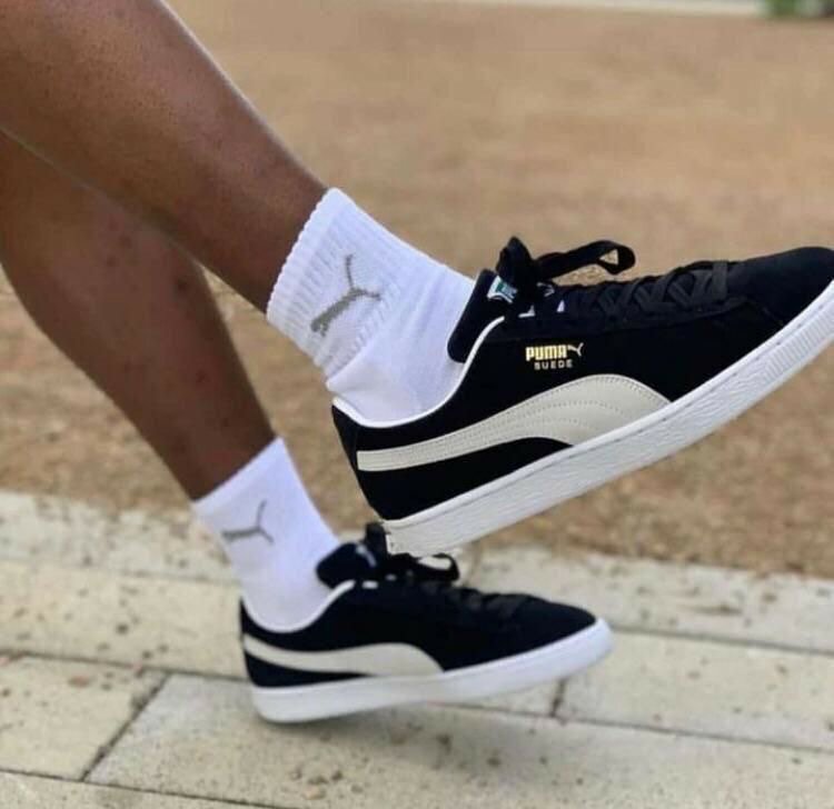 Puma suede black and white