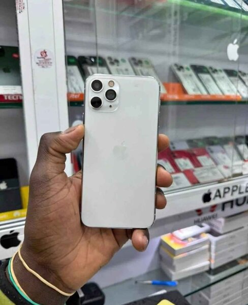 iPhone 12 Pro  Max Blanc