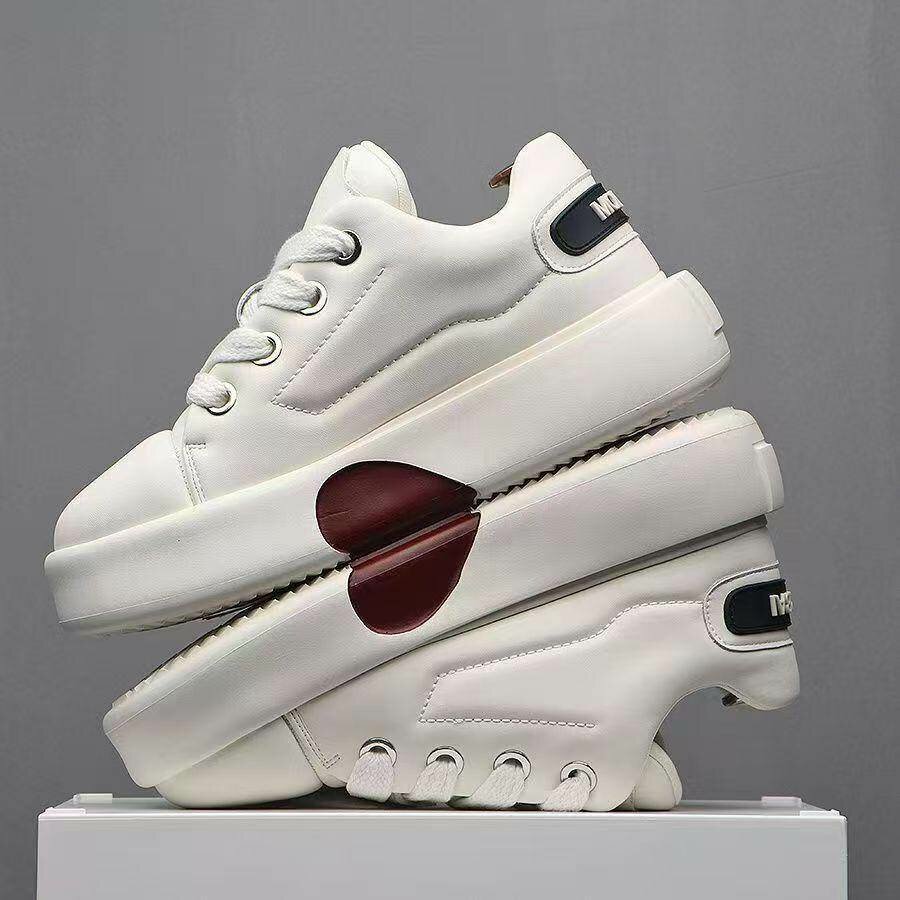 Baskets tendance cœur