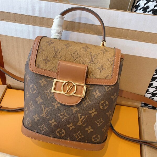 Luvion vuitton chic bag