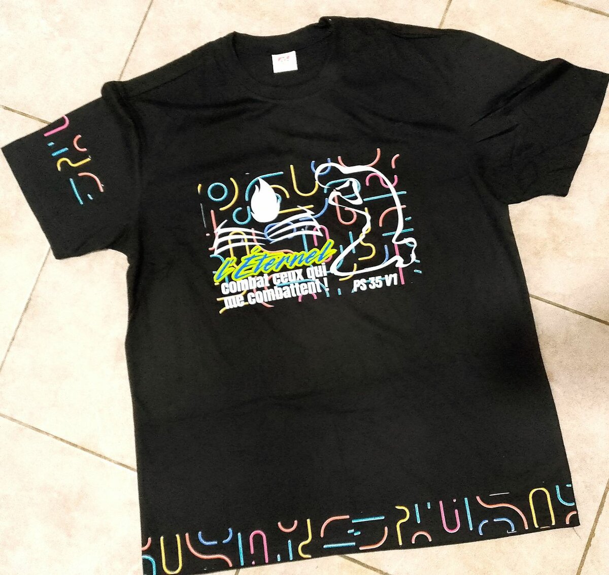 T-shirt imprimé graphique