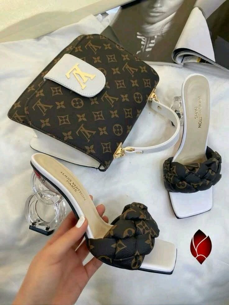 Ensemble Sac et Talons Élégants