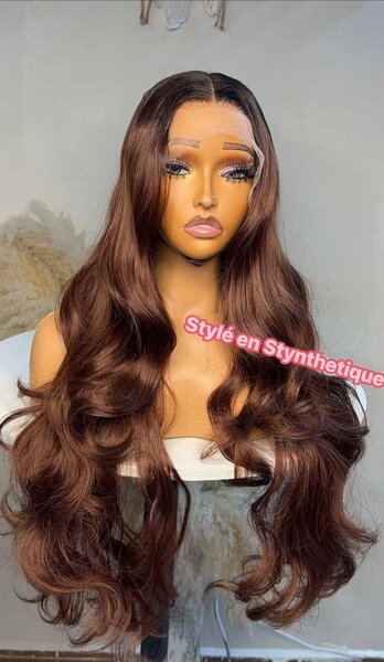 Perruque longue synthétique ondulée