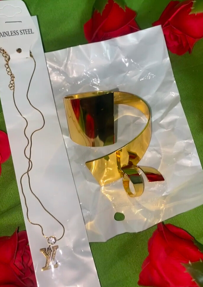 Bracelet doré moderne