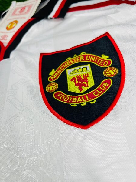 Man United 1997-99 Away Retro Jersey