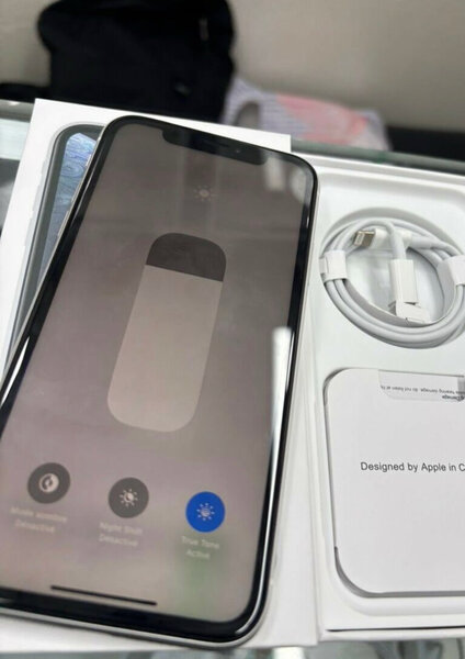 iPhone XR 64GB Blanc Débloqué