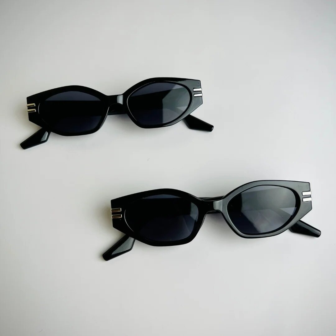 Lunettes de soleil ovales noires