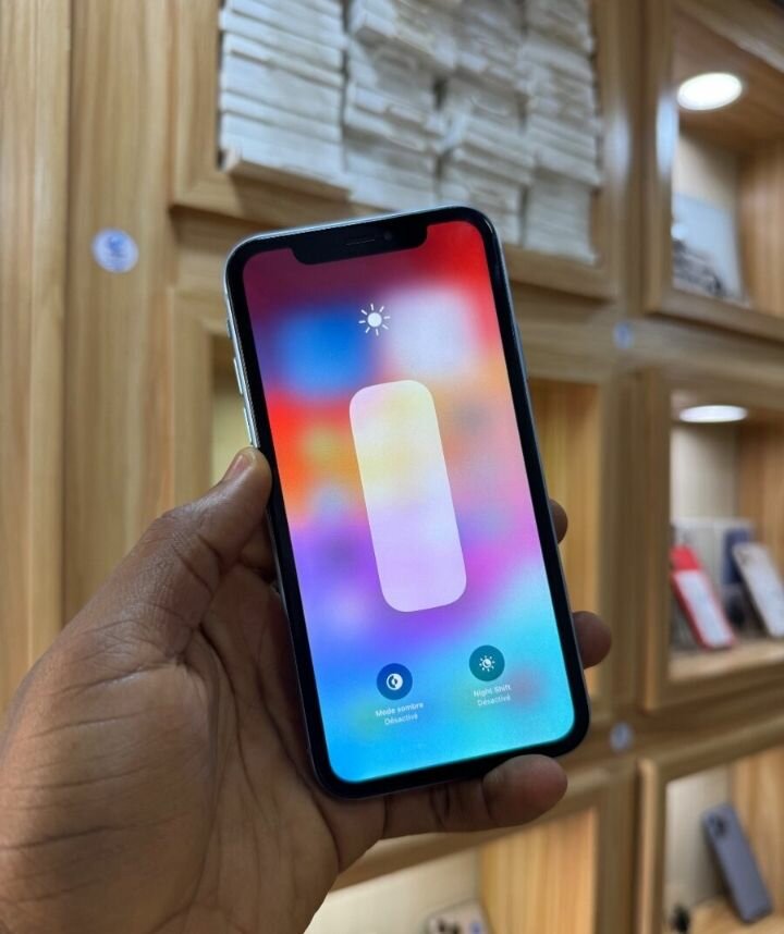 iPhone XR Bleu 64Go
