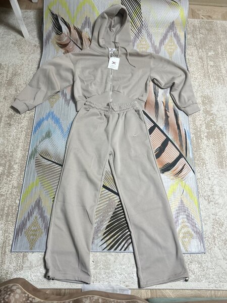 Спортивный костюм