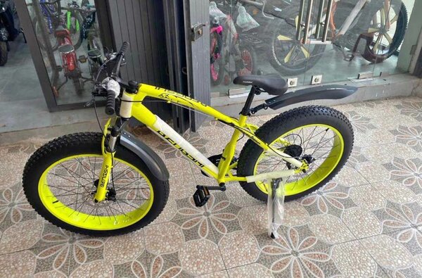 Vélo pliant robuste rétroéclairé