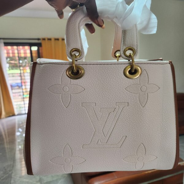 Sac à main élégant femme