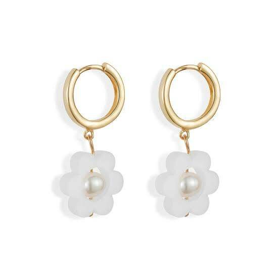 Artificial earrings