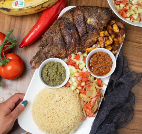 Gros Poisson braisé, attiéké