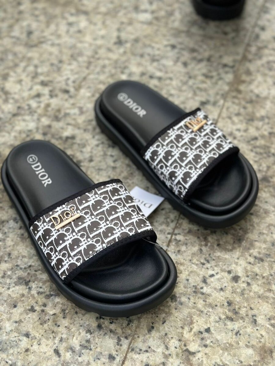 Tongs de luxe pour hommes