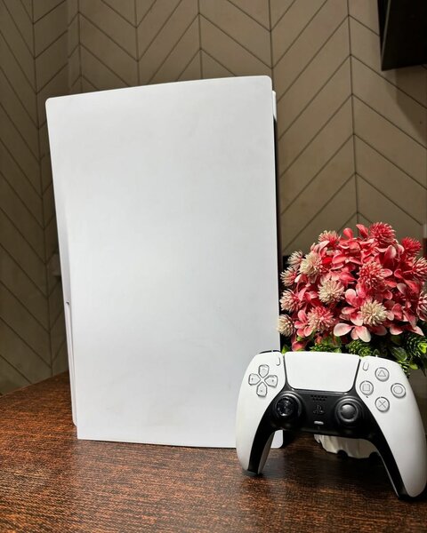 PS5 (PREOWNED) FAT 1TB