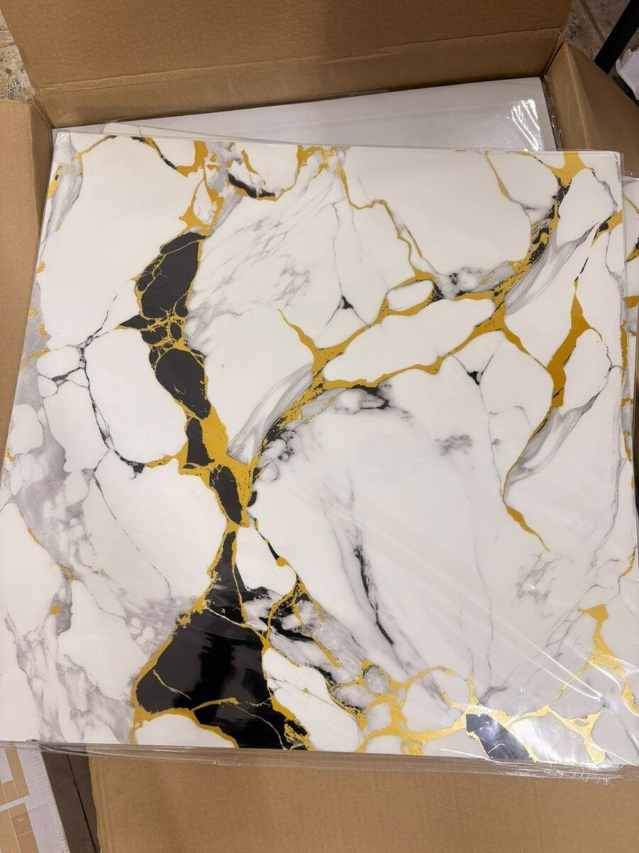 Carreaux de marbre adhesifs 60x60cm