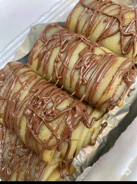 Crêpes roulées au chocolat