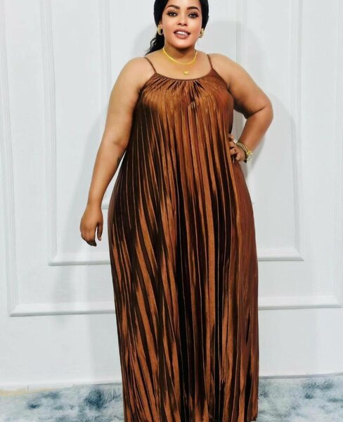 Robe Plissée Grande Taille Élégante