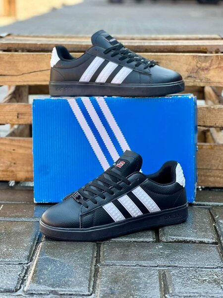 Adidas LEGO