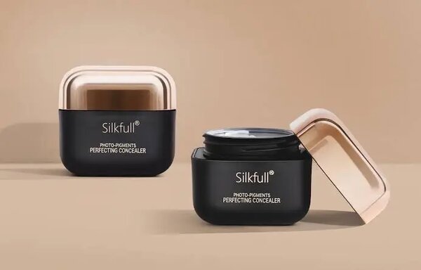 Silkfull Perfecting Concealer Jar