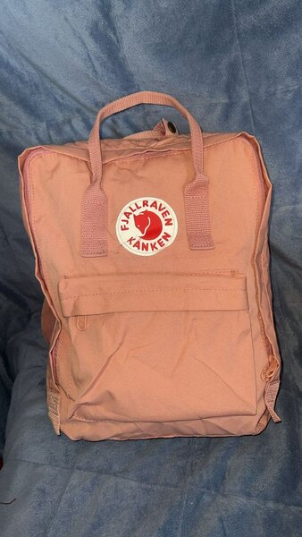 Sacs à Dos Élégants et Fonctionnels