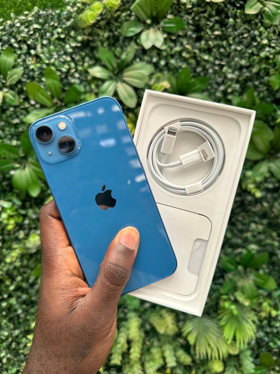 iPhone 13 simple CE avec garantie Apple