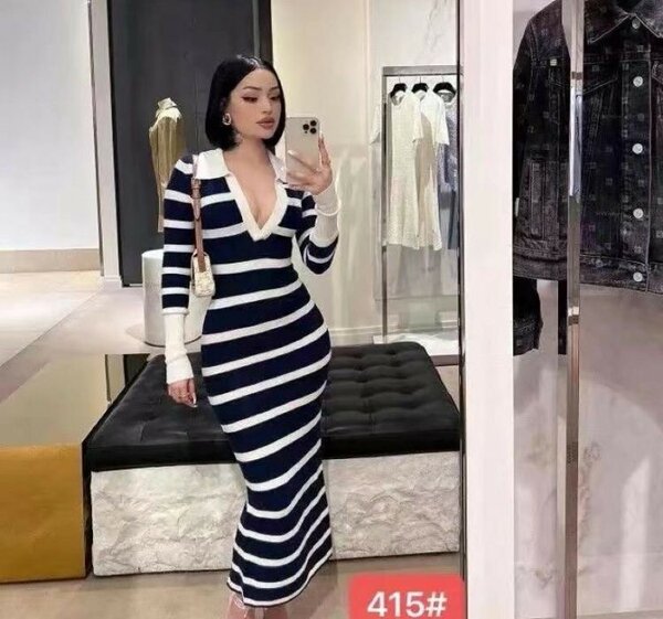 Robe longue rayée élégante