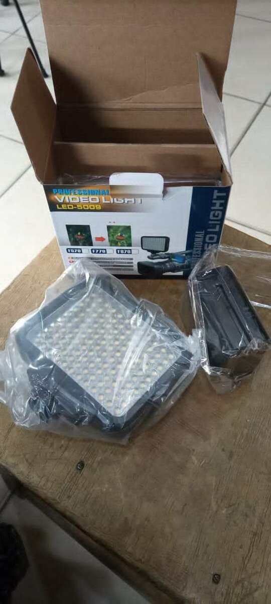 Professionnel photos vidéos LED pro  600