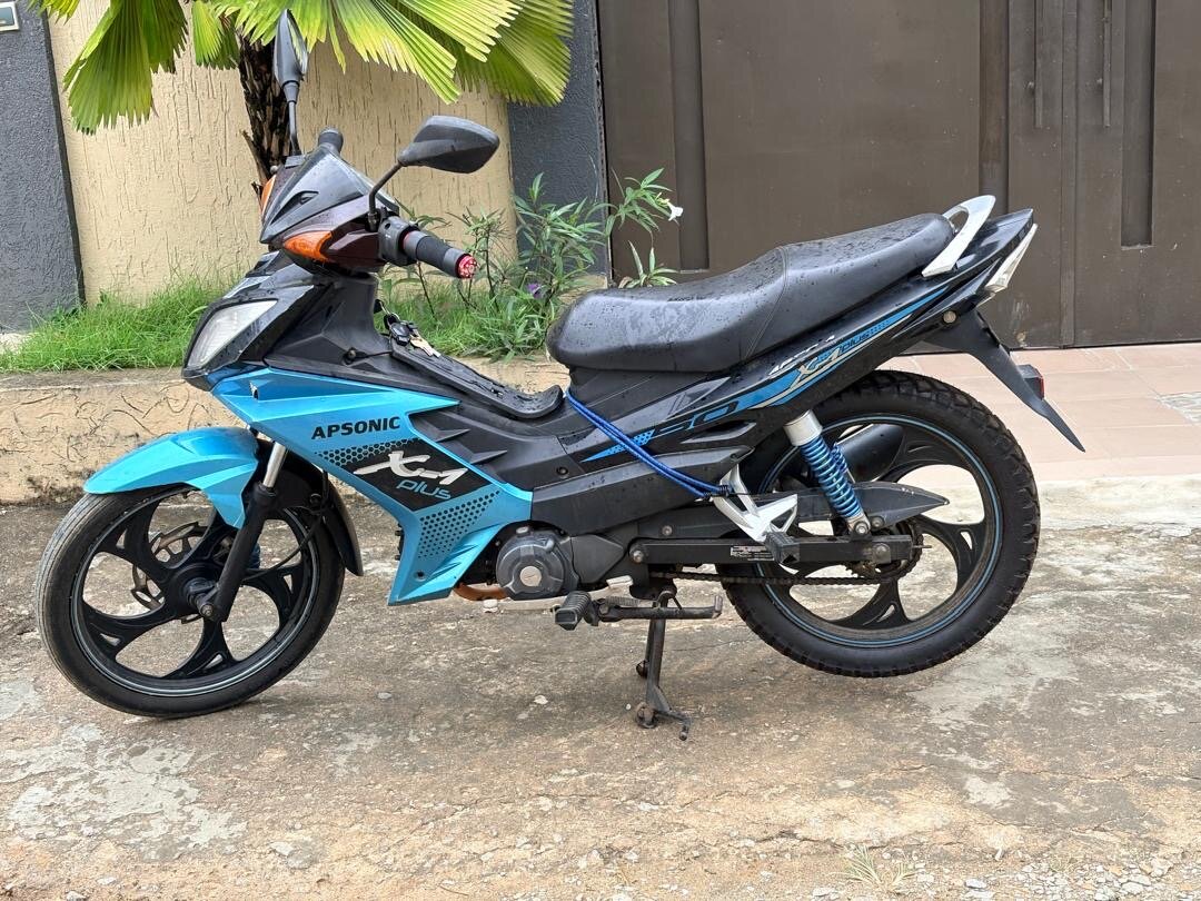 Moto Apsonic sportive
