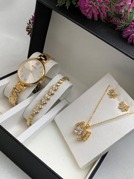 Ladies jewelry set