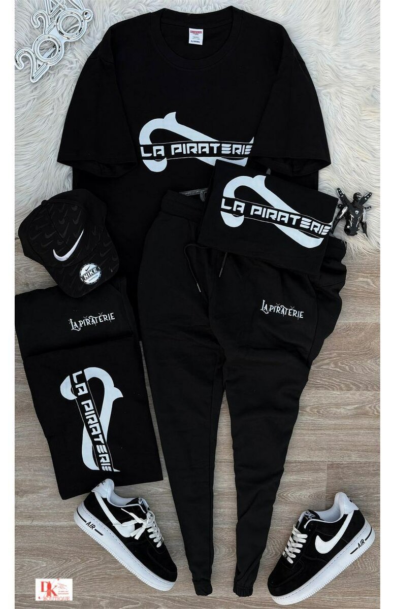 Complet tee-shirt piraterie