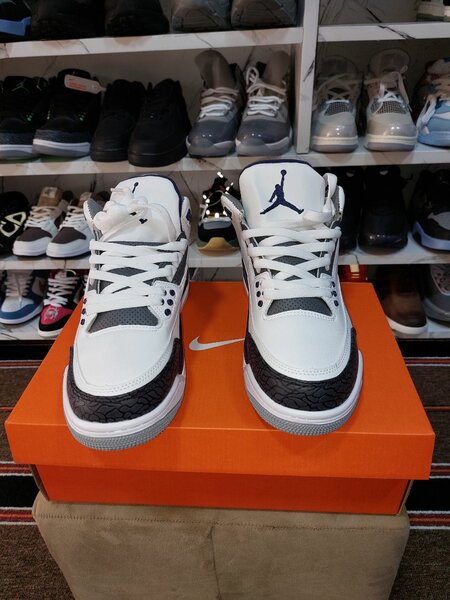 NIKE AIR JORDAN 3