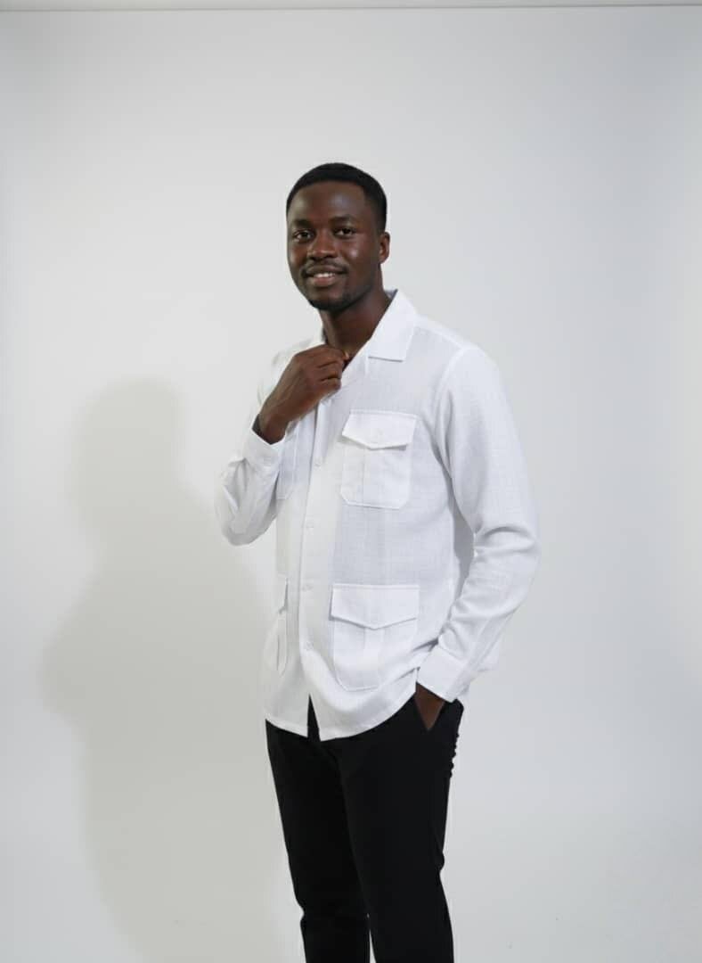 Chemise blanche élégante homme