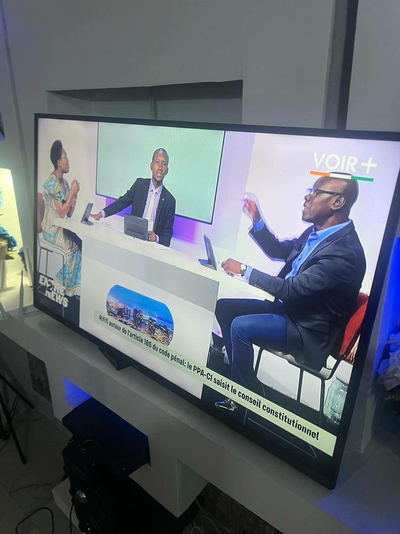 TV 50 pouce TCL décodeur intégré quasi neuf