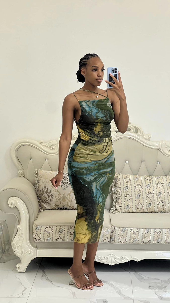 green sleeveless dress