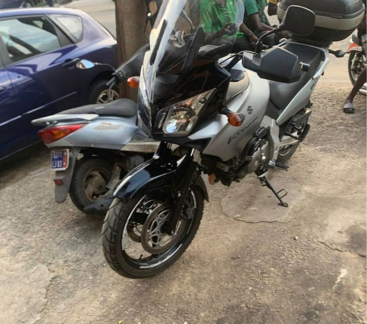 Moto Suzuki Vstrom 650