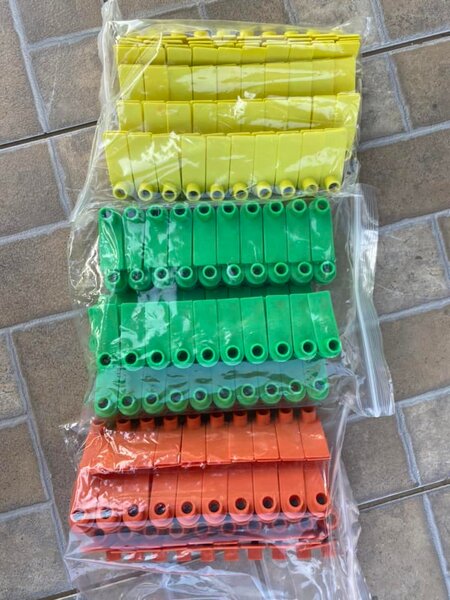 Plain/Unnumbered tags for goats/sheep/pigs