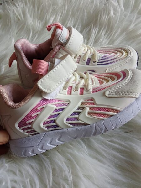 Baskets enfant colorées ( P27)